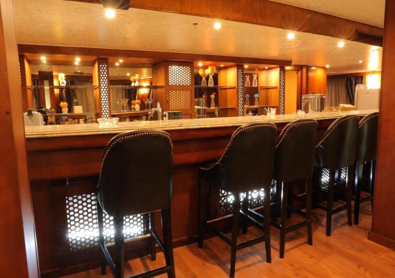 Nile Cruise Al Nabiltan Every Saturday From Luxor 4 Nights & Every Wednesday From Aswan 3 Nights Al Karnak Экстерьер фото